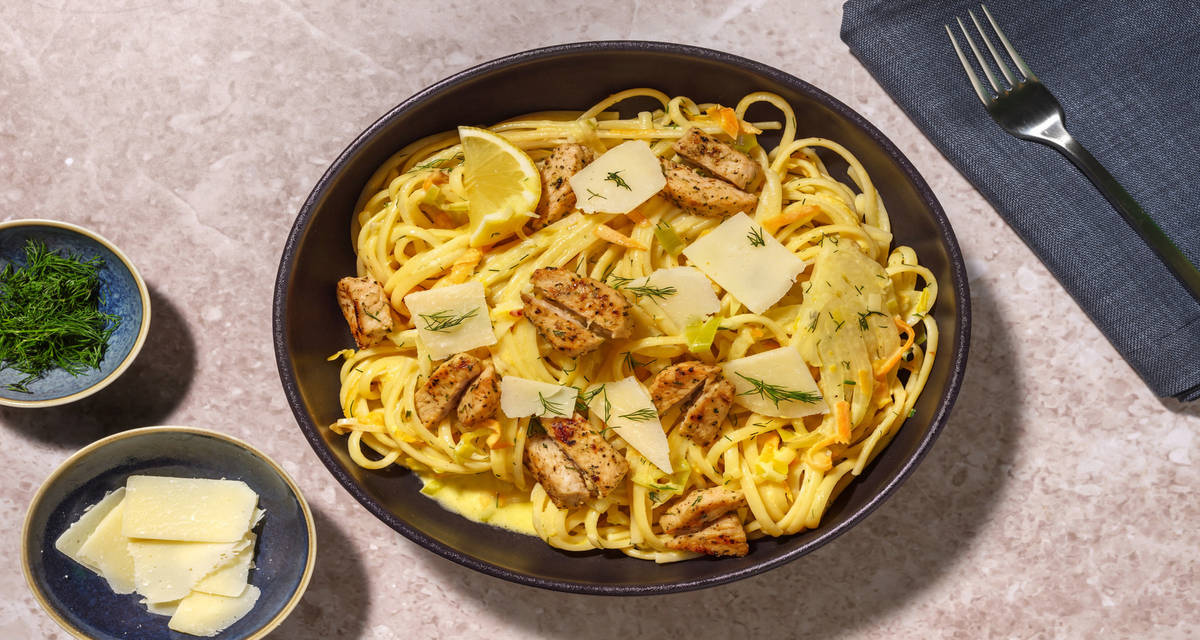 Krämig pasta med vegobitar med Grana Padano och färsk dill