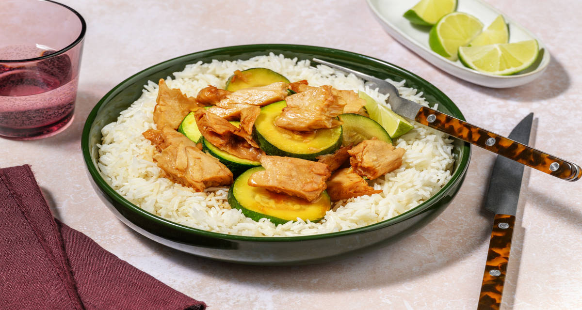 Bocconcini Planted® vegani in salsa teriyaki con zucchine allo zenzero, riso e arachidi
