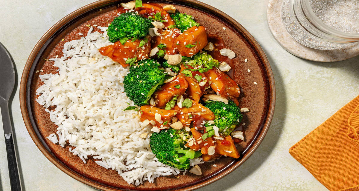Émincés façon poulet en sauce à l'orange riz ail-gingembre et brocoli au gomasio