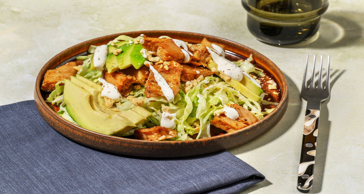 Caesar Salad veggie ai bocconcini Planted® con yogurt greco 0% grassi, spezie e avocado