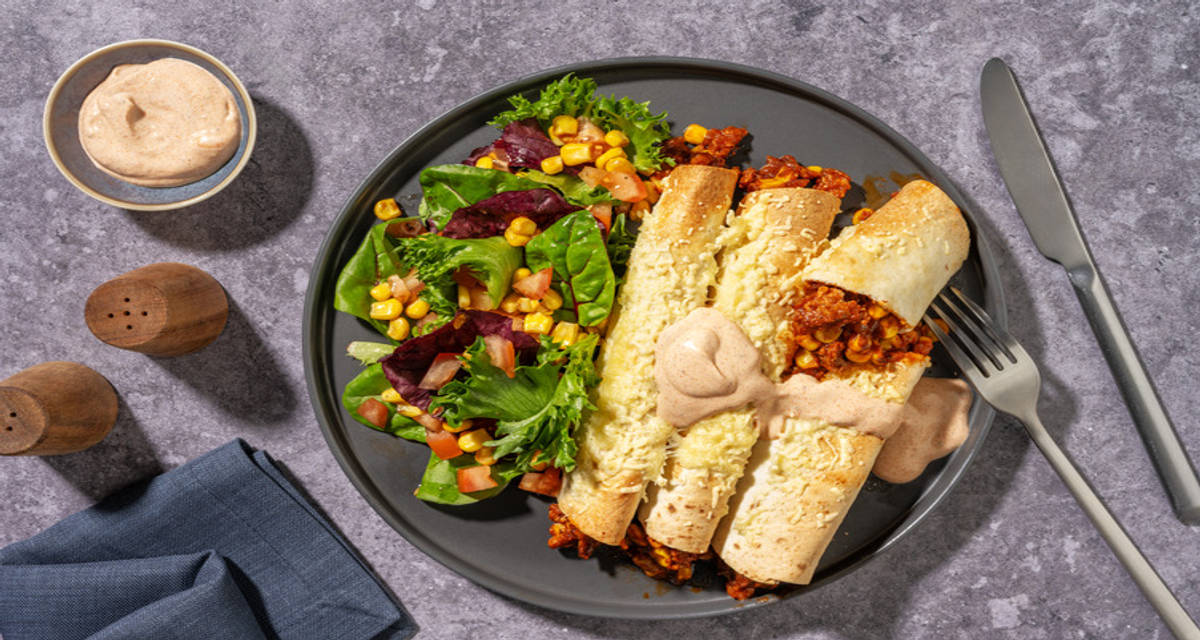 Las enchiladas: ternera con maíz y queso al tajín con ensalada aderezada con vinagreta