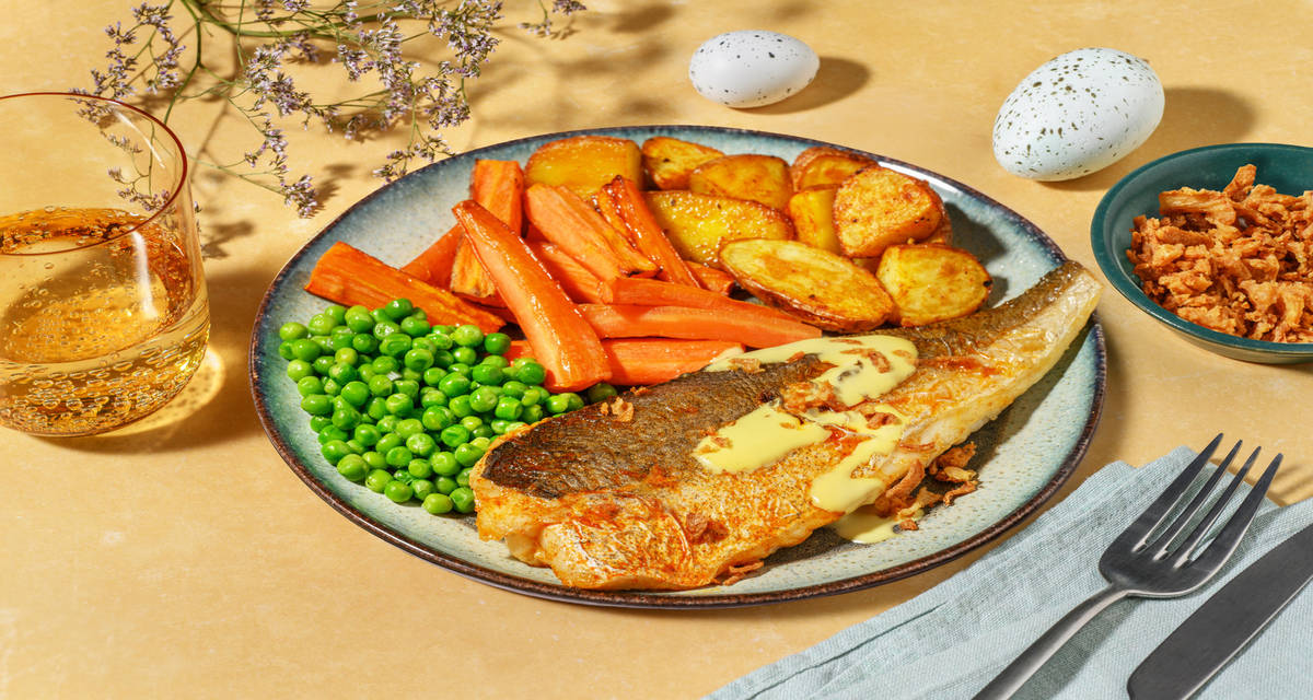 Chicken in Hollandaise Sauce with carrot, peas and roasted potatoes
