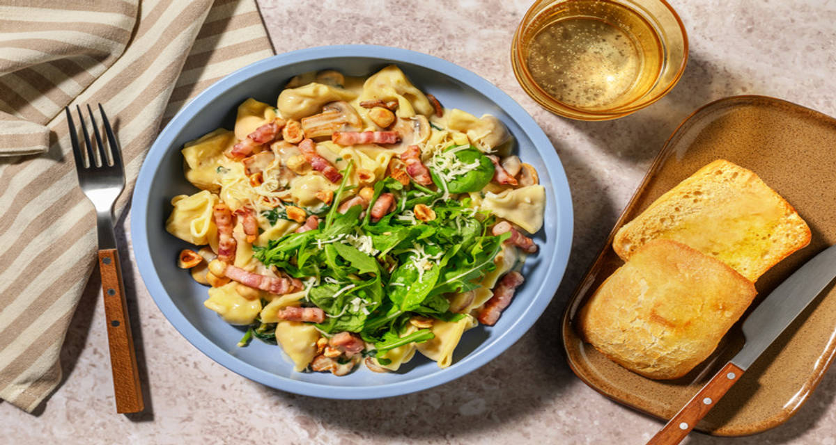 Black Pepper Mushroom Fiorelli with Bacon with ciabatta and salad