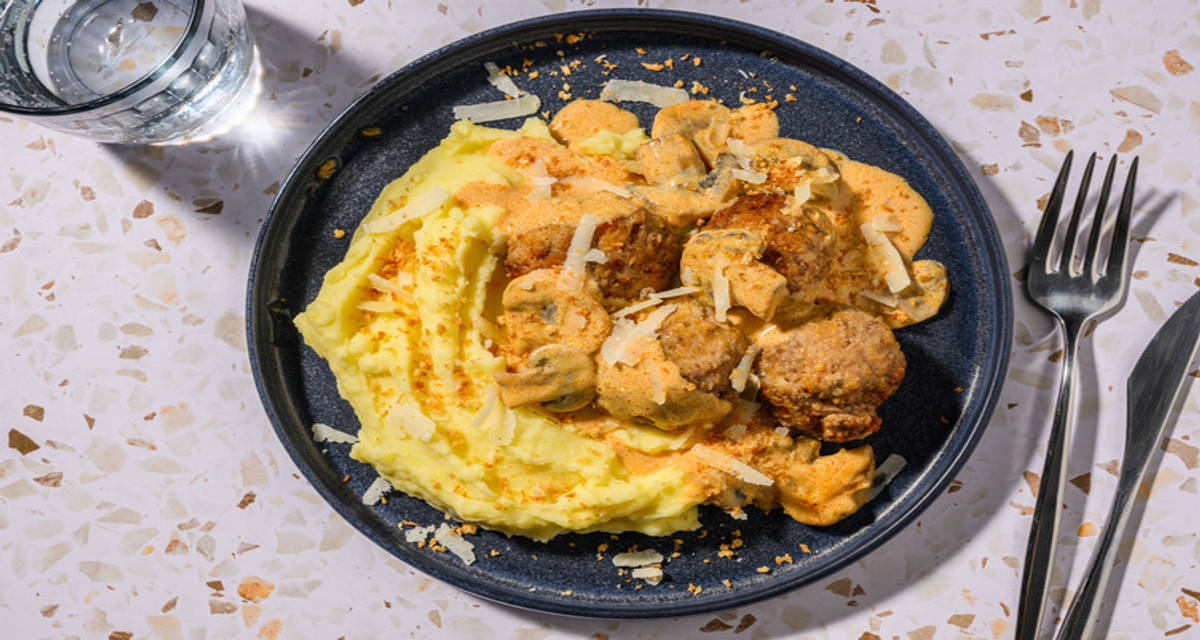 Beef & Pork Meatballs in Mushroom Sauce with mash and cheesy pangrattato