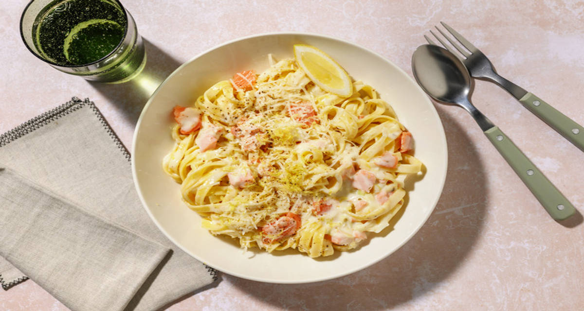 Tagliatelle crémeuses au saumon fumé avec du poireau & du citron