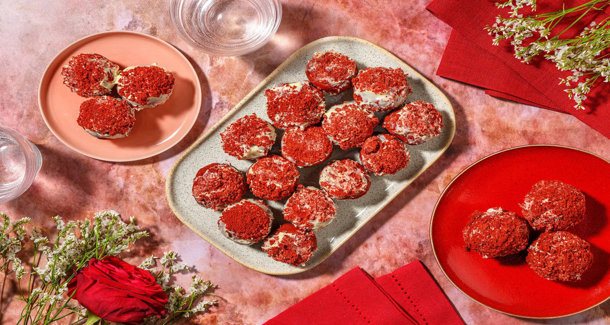 Valentijnsdag red velvet truffels om te delen | met witte chocolade