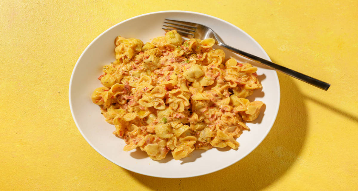 Fiorelli de setas exprés con sobrasada de Mallorca en salsa cajún cremosa