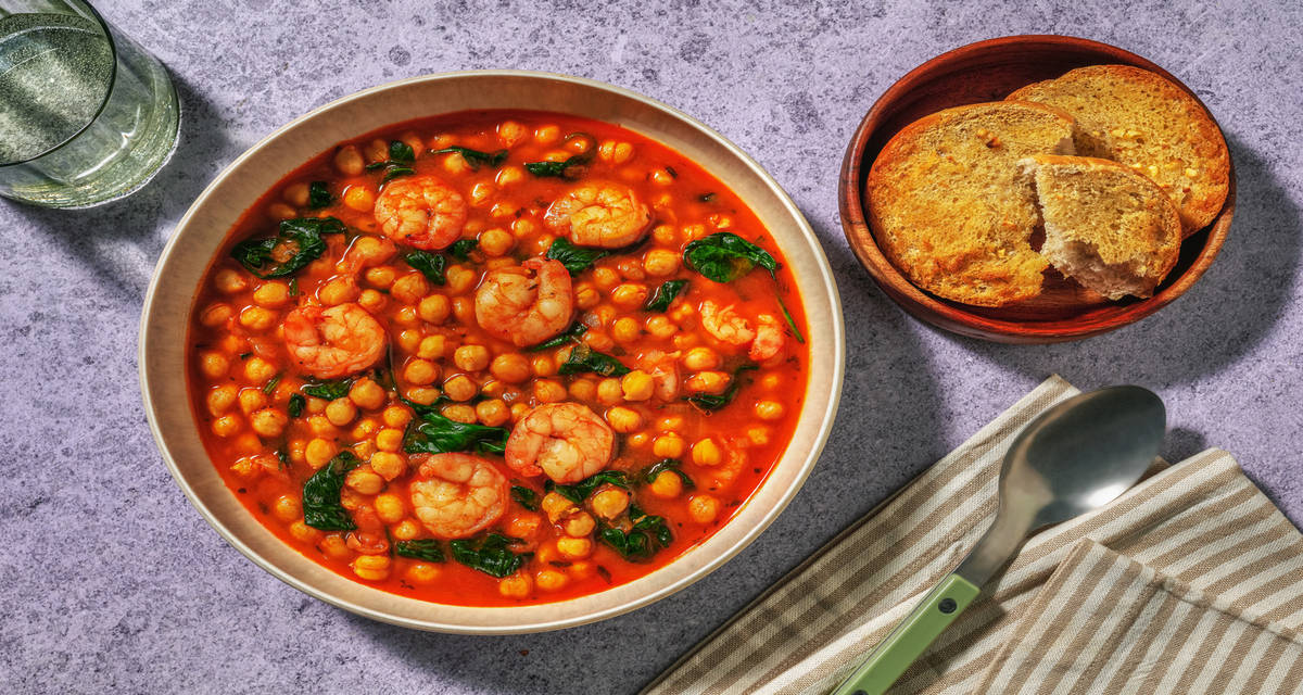 Espinacas con Garbanzos - kikärtsgryta med spenat med räkor och vitlöksbröd