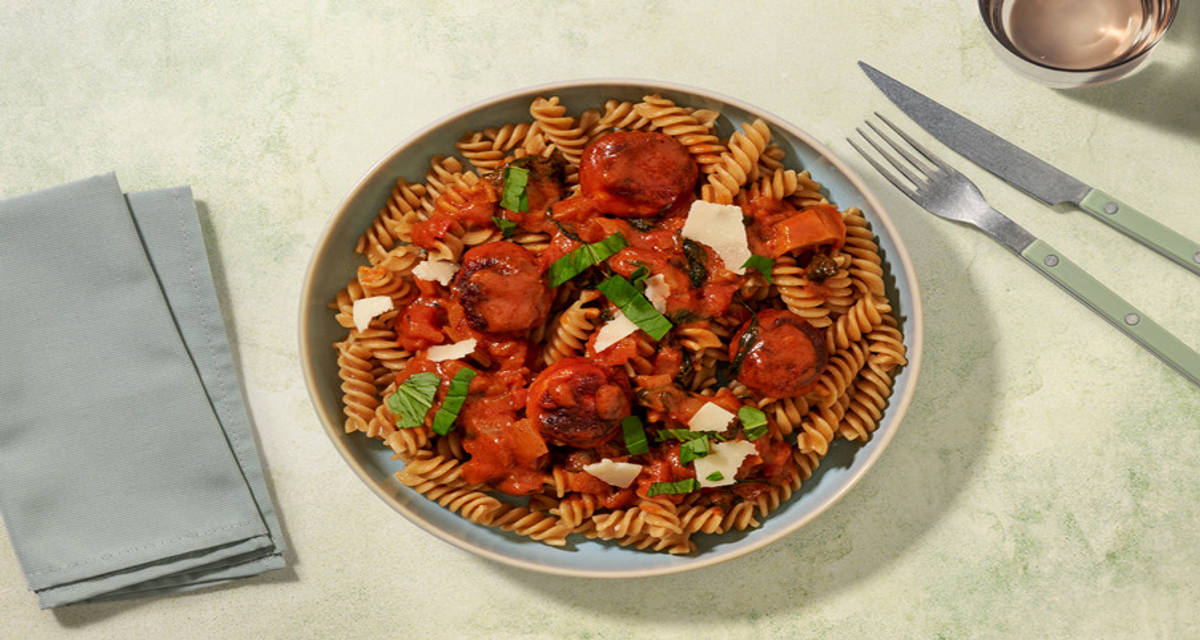 Fusilli complètes aux boulettes de poulet épinards, Grana Padano et basilic