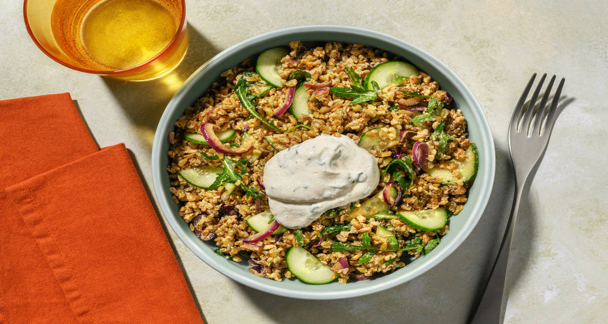 La Piquante : freekeh & tomates séchées avec du labneh, de la harissa & du concombre