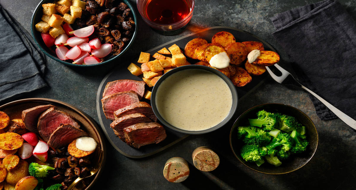 Steak au romarin & légumes à tremper façon fondue grenailles, brocoli, radis et plus encore !