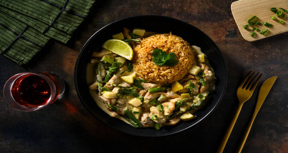 Curry vert de poulet à la thaïlandaise riz brun, haricots verts, coriandre & citron vert