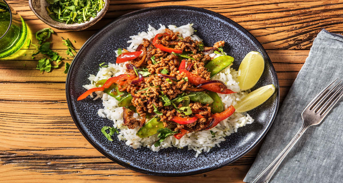 Beef With Peppers, Green Beans And Rice Recipe | HelloFresh