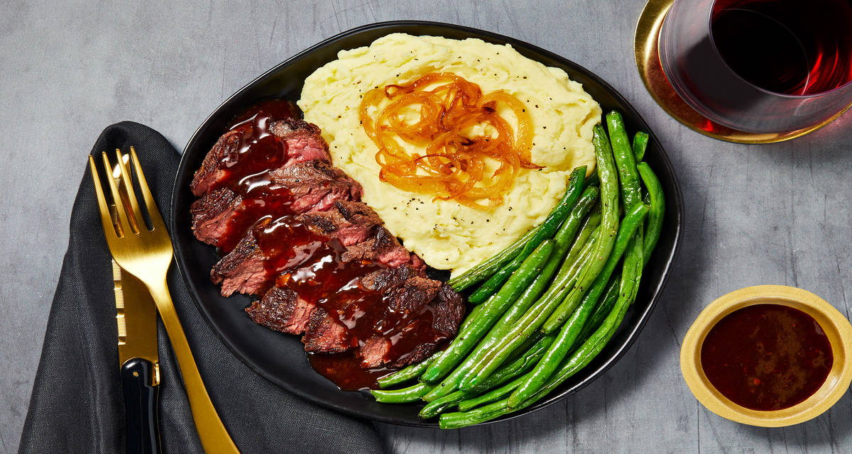 Bavette Steak in a Demi Glace Sauce with Caramelized Onion Mashed Potatoes & Roasted Green Beans