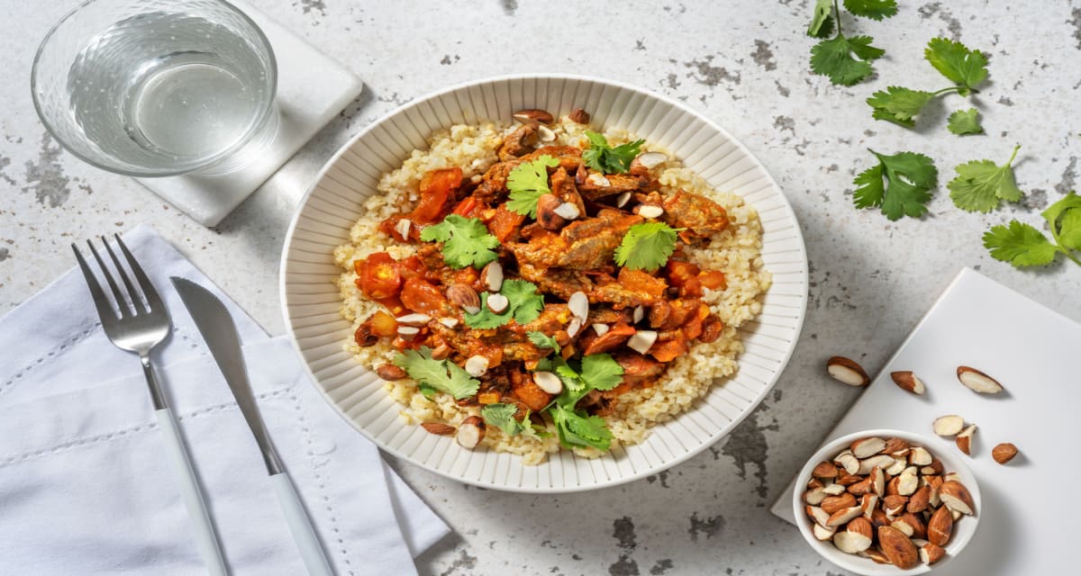 Bœuf sucré-salé à la marocaine avec du boulgour & des amandes-image