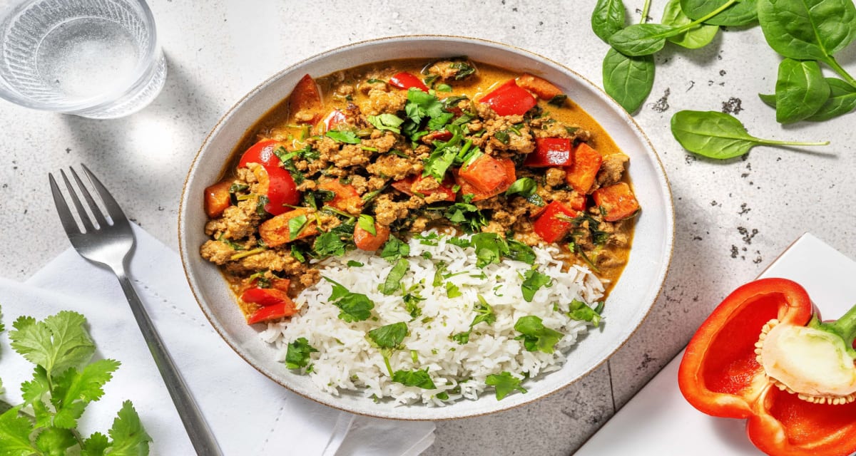 Cal Smart Spicy Coconut Turkey Curry with Spinach and Peppers-image