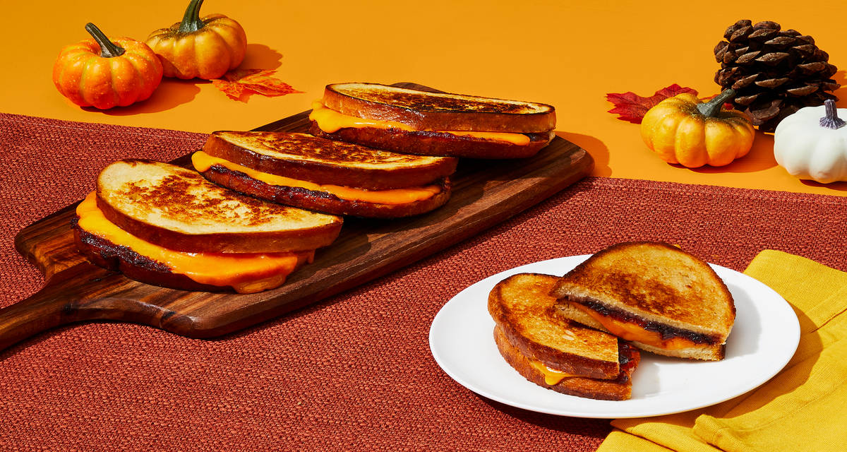 Cheddar & Cranberry Jam Grilled Cheese Sweet, tart, and melty. | 4 Servings