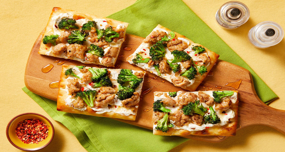 Chicken Sausage & Broccoli Flatbreads Lightning Prep