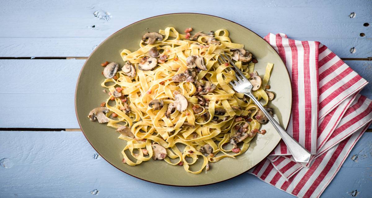 Crispy Pancetta Tagliatelle Recipe HelloFresh