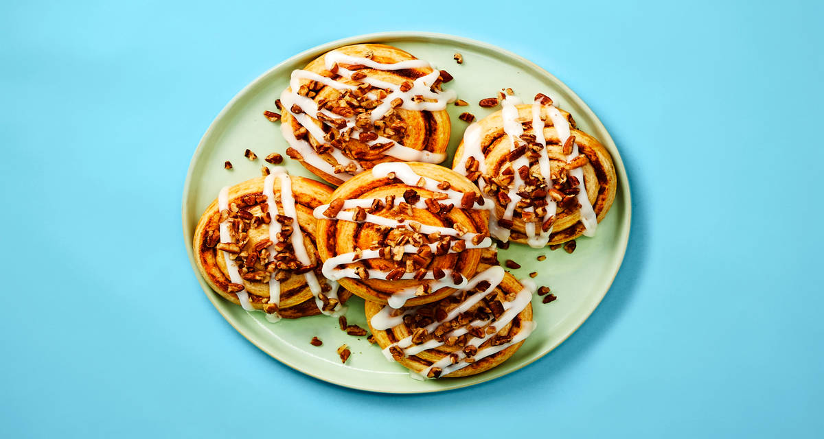 Gooey Cinnamon Rolls with Drizzly Icing & Pecans