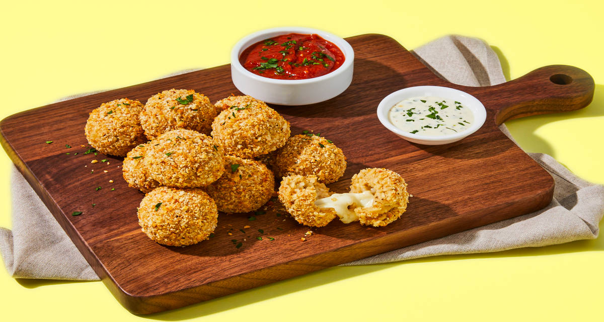 Melty Mozzarella–Stuffed Arancini Board with Marinara & Garlic Aioli | 2–4 servings
