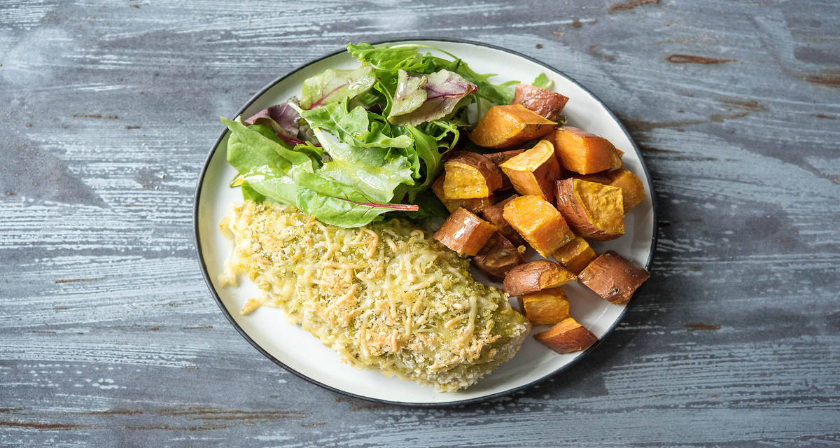 Mozzarella & Pesto Crumbed Chicken Recipe HelloFresh