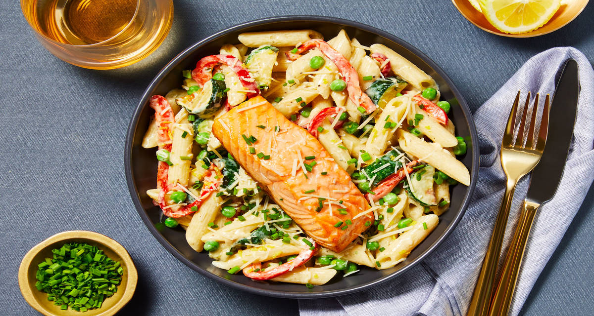Pasta Primavera with Salmon plus Lemon Sauce, Bell Pepper, Zucchini & Peas