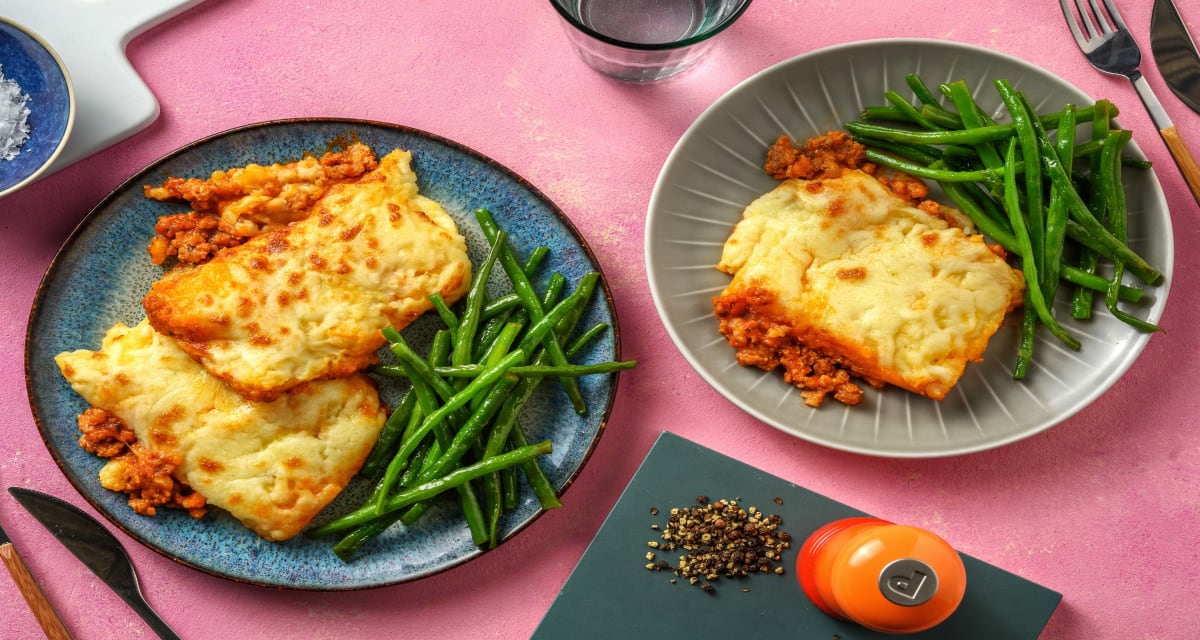 Pork and Cheesy Mash Pie with Green Beans-image