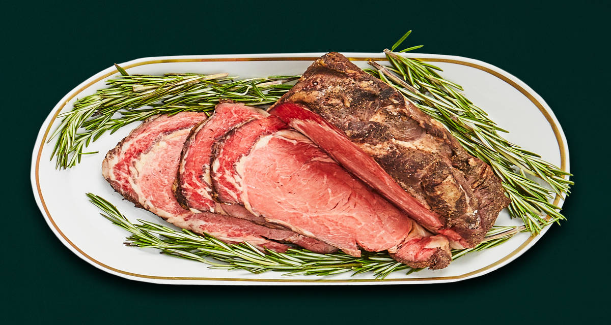 Prime Rib With Rosemary Jus & Creamy Horseradish Sauce