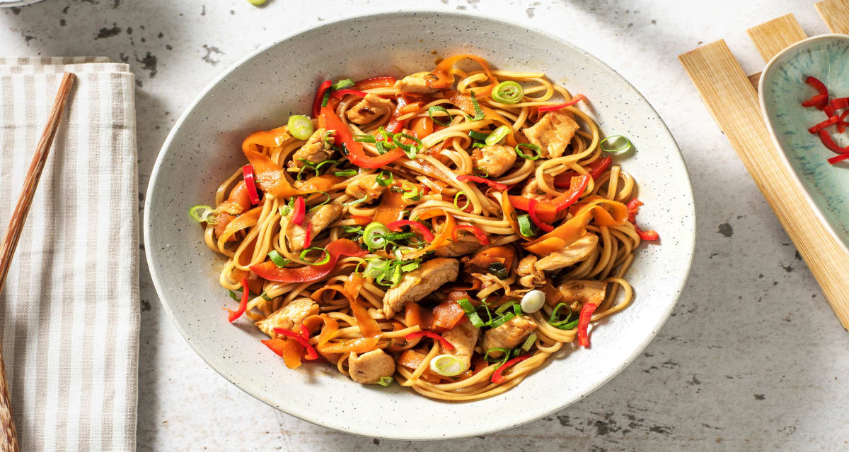 Turkey Stir-Fry with Carrots and Pepper Recipe | HelloFresh