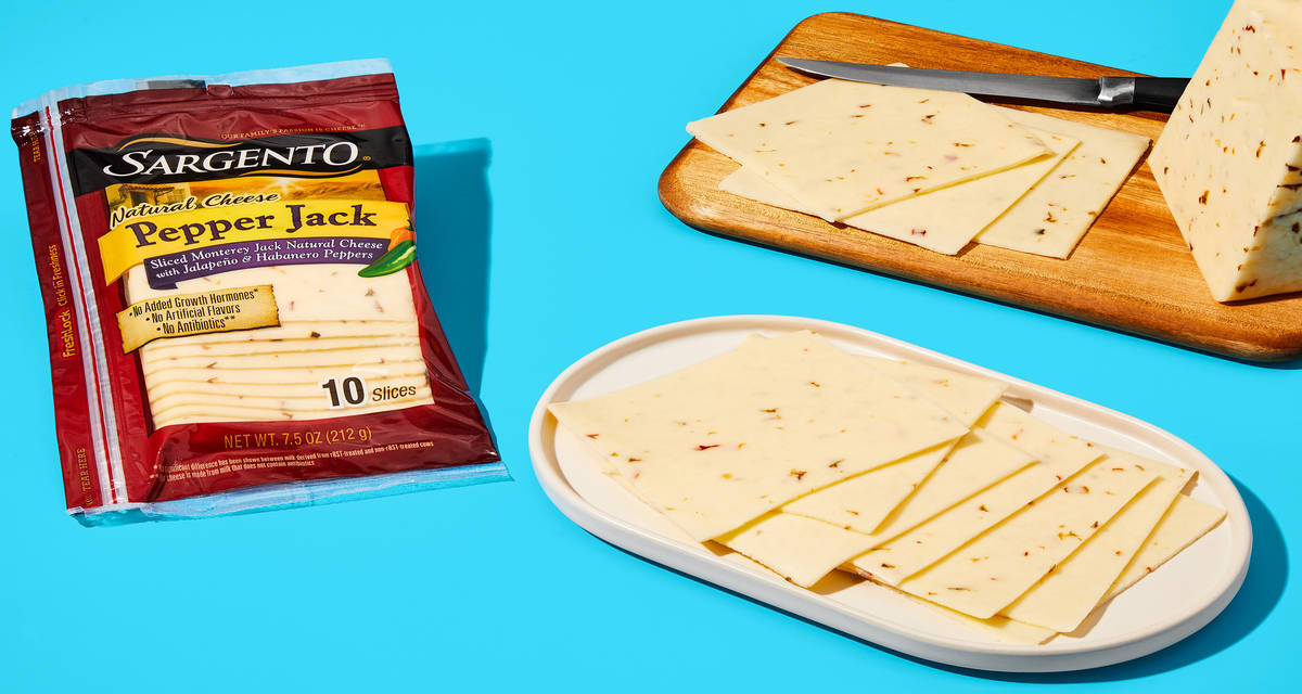 Sargento® Sliced Pepper Jack Cheese It’s easy being cheesy | 7.5 ounces