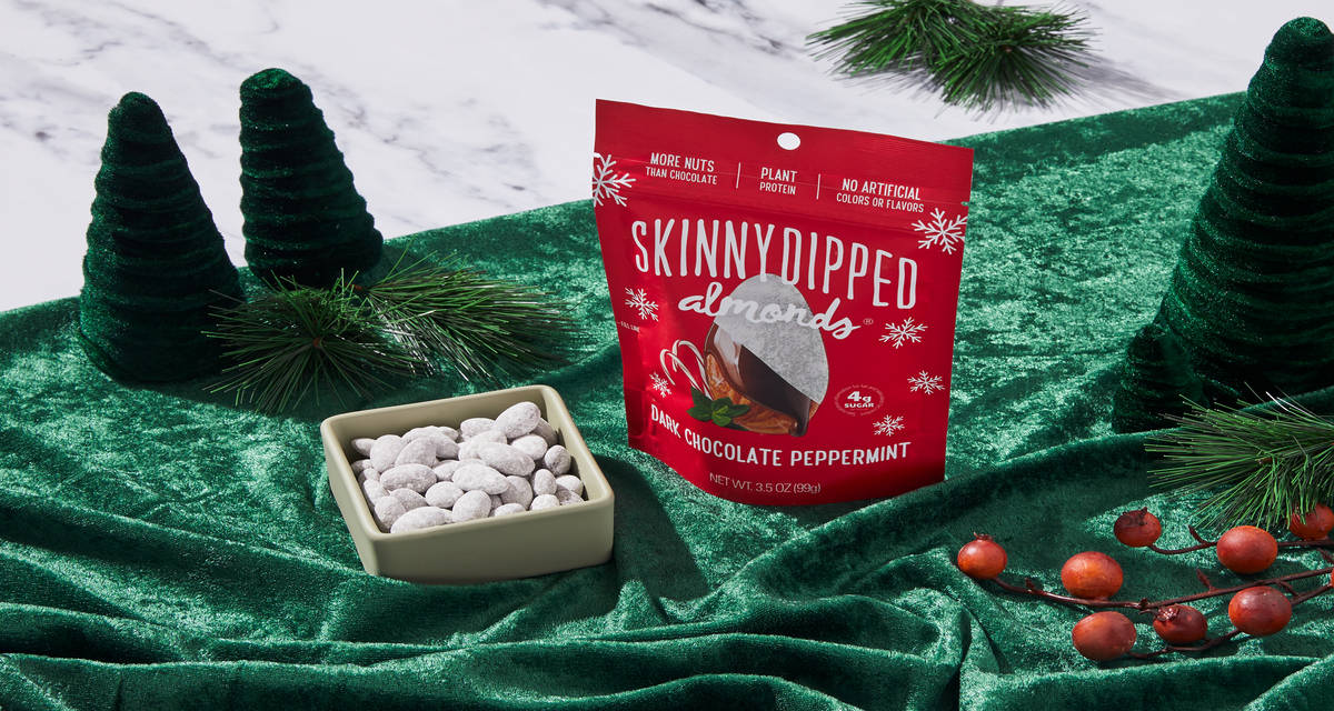 SkinnyDipped Peppermint Almonds Covered in Dark Chocolate. | 3.5 oz