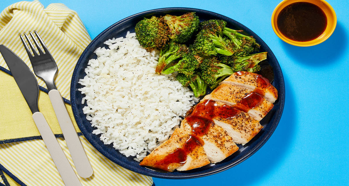 Sweet ’n’ Spicy Apricot Chicken with Broccoli & Garlic Cauliflower Rice
