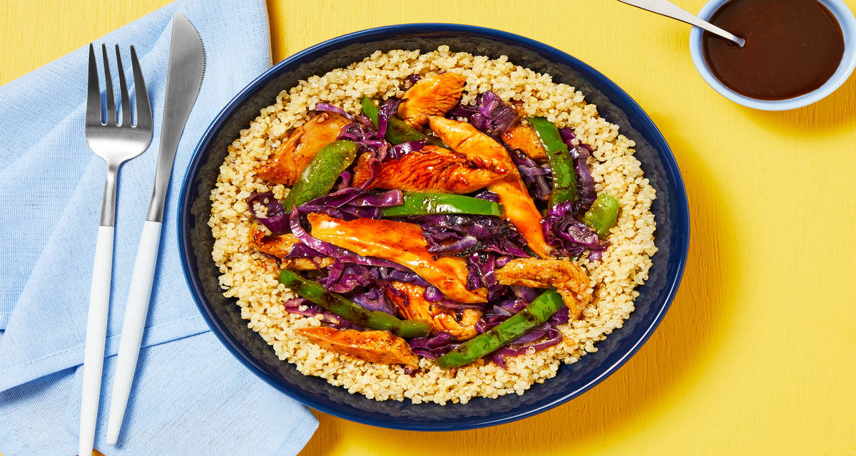 Szechuan Chicken Quinoa Bowls with Bell Pepper & Red Cabbage