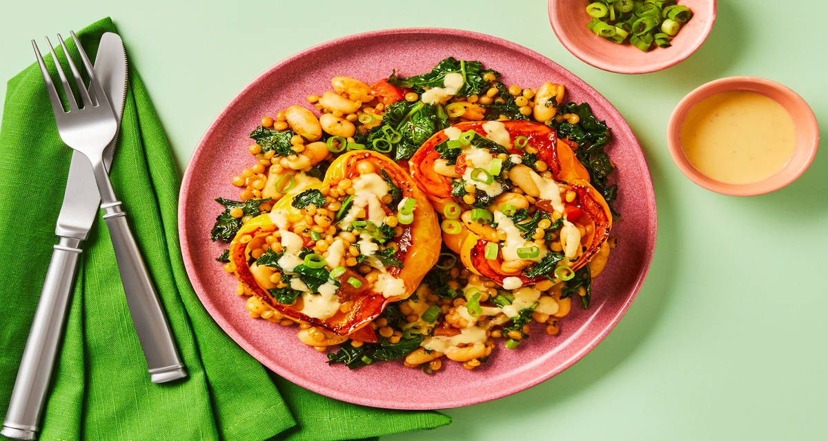 Vegan Beans ’n’ Greens Stuffed Peppers with Creamy Hummus