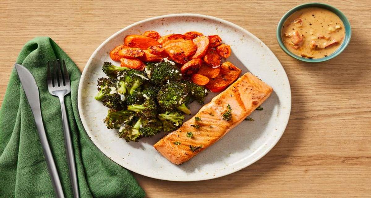 Tuscan-Spiced Salmon & Cheesy Broccoli with Garlic-Tomato Pan Sauce & Roasted Carrots