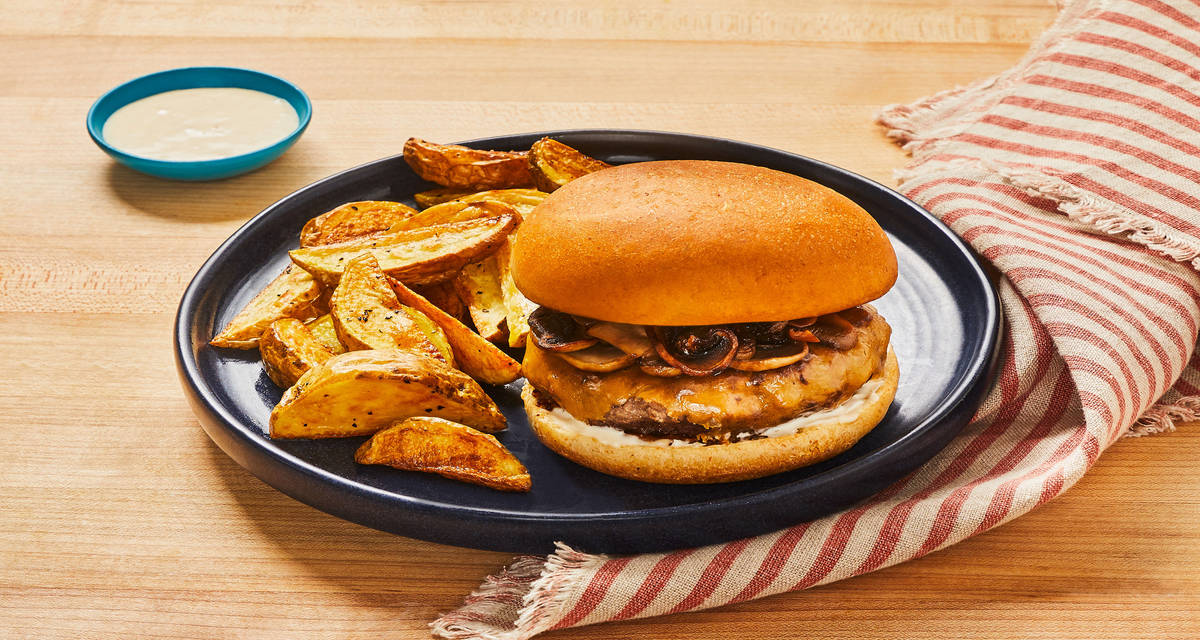 Zingy Gouda Burgers with Mushrooms, Creamy Horseradish Sauce & Potato Wedges