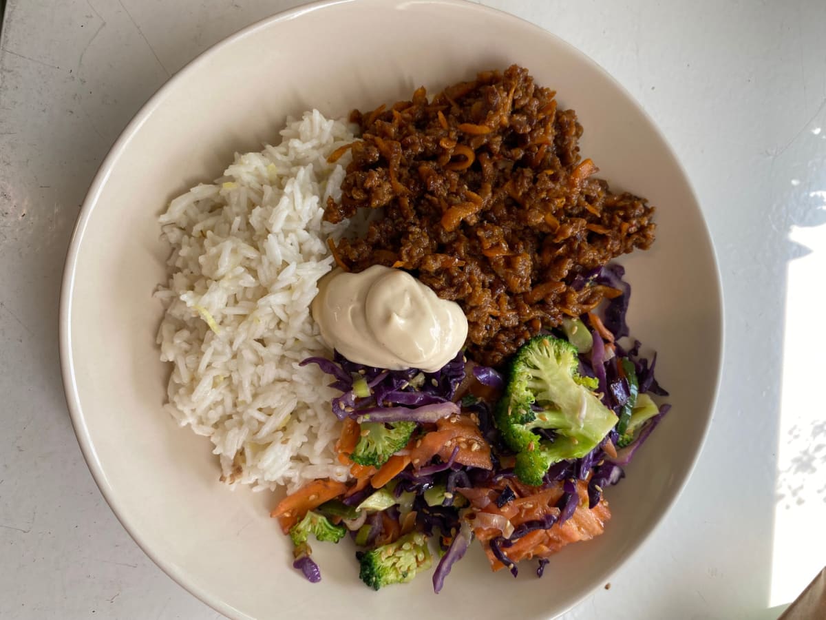 Sticky miso veggie mince