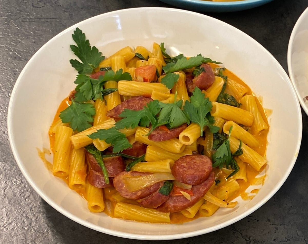 Quick sausage pasta