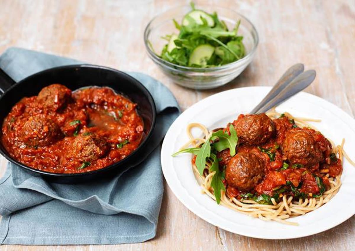 Spaghetti Integrale Met Gehaktballetjes En Tomatensaus Recept Hellofresh