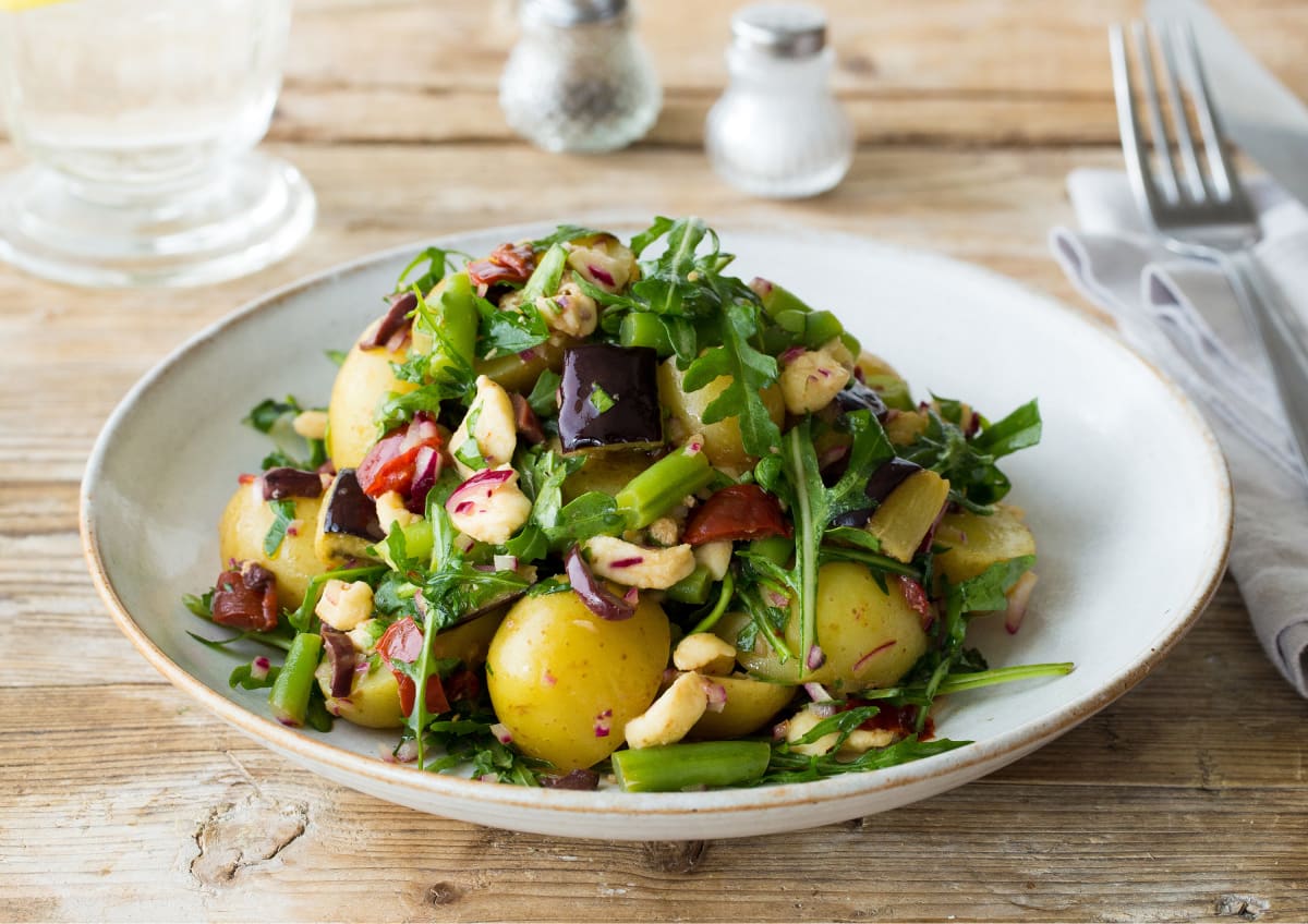 Wie im Sommer: Mediterraner Kartoffel-Bohnen-Rucola-Salat