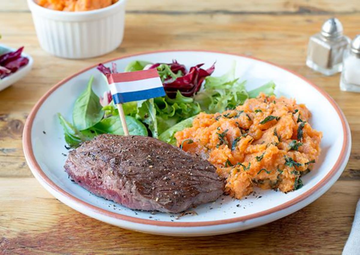 Steak mit Süßkartoffelstampf