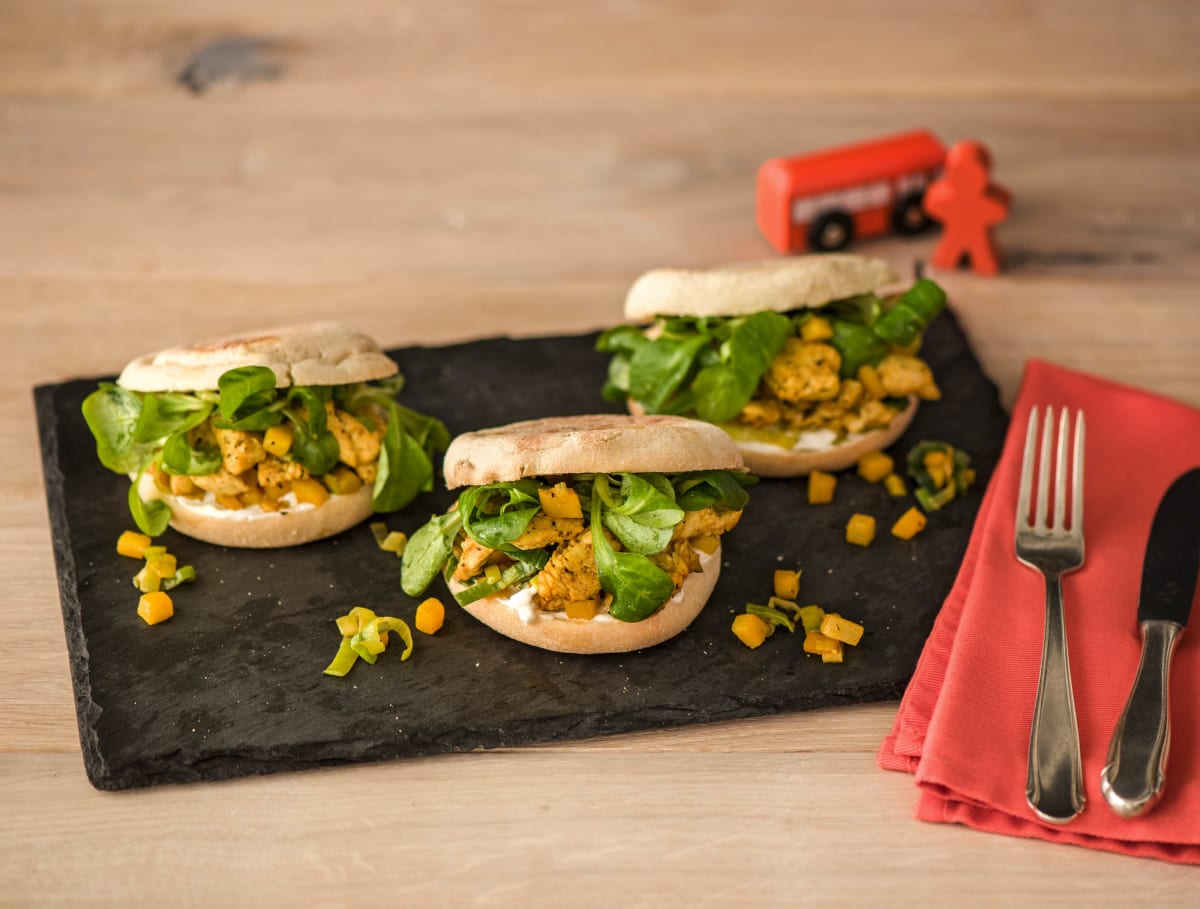 Gezonde shoarma met gele peen en Griekse salade
