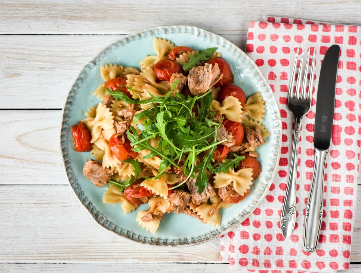 Jack’s witte tonijn met farfalle in cherrytomatensaus