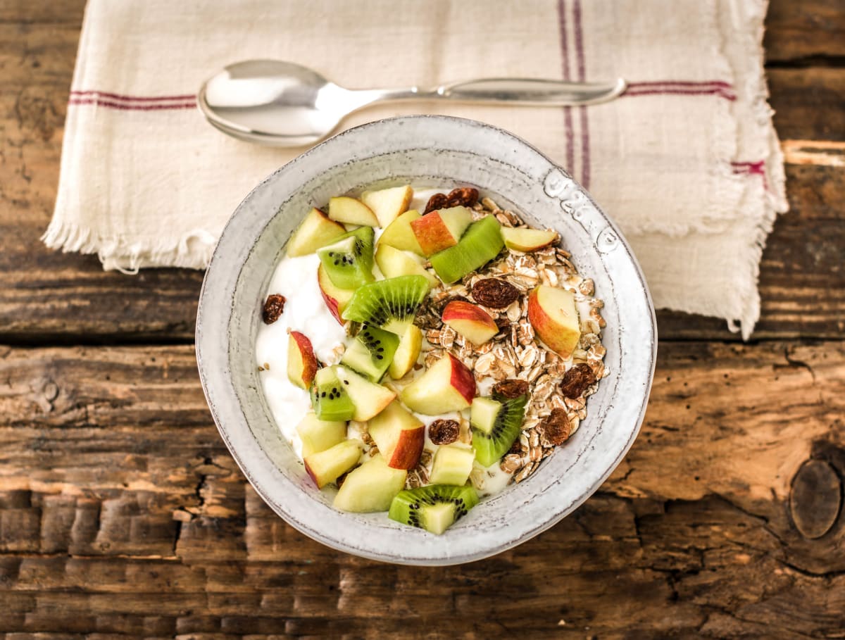 Turkse yoghurt met appel, kiwi en granola