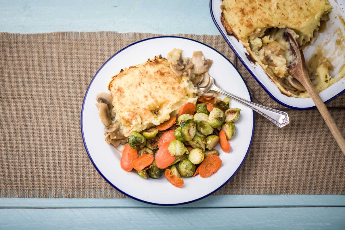 Mushroom and Caramelized Onion Shepherd’s Pie with Roasted Carrots and ...