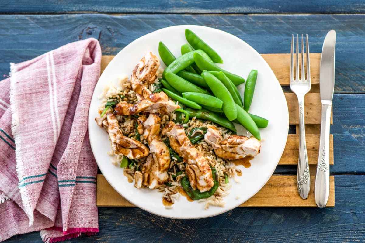 Spanish Chicken with Spinach, Brown Rice and Sugar Snap Peas