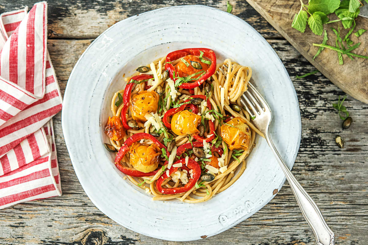 Spaghetti integrale met zoete tomaten en gruyère