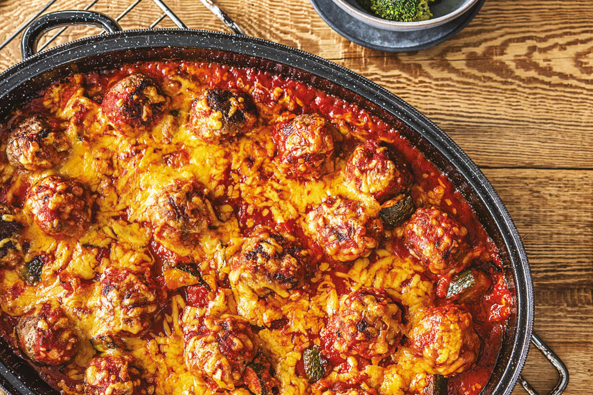 Oven-baked Lamb Meatballs in Cheesy Tomato Sauce