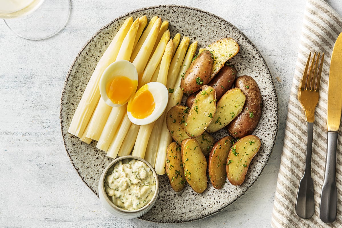 Witte asperges met gribiche saus